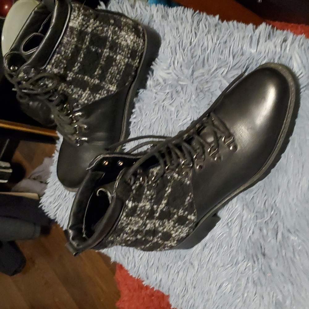 Combat /hiking boots
